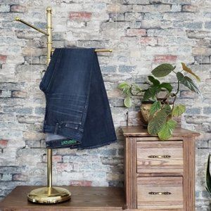 J. CREW Women's LOW RISE BOOTCUT Dark Wash Light Distressing Size 29